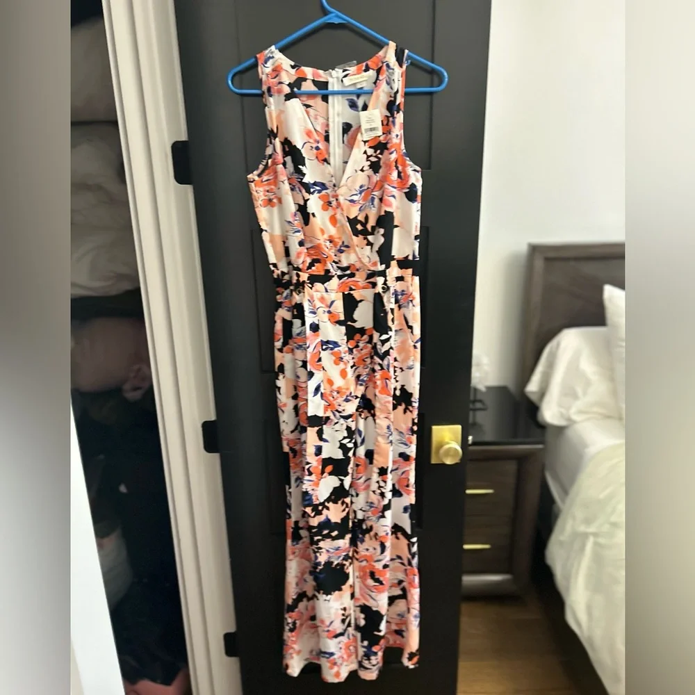 Jumpsuit - Picture 1 of 5